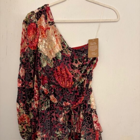 Hemant and Nandita Naaz Floral print One Shoulder Mini Dress - Picture 2 of 7
